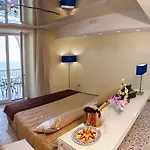 Hotel Lloyd's Baia
