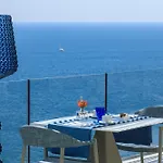 Lloyd's Baia Vietri