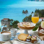Lloyd's Baia Hotel 4*