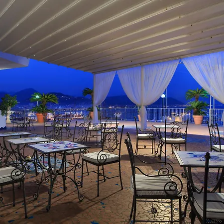 Lloyd's Baia 4* Vietri