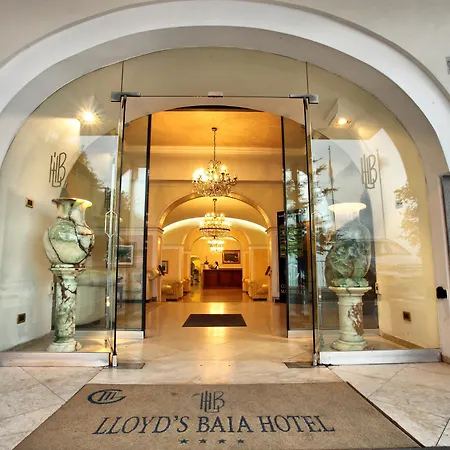 Lloyd's Baia Vietri sul Mare