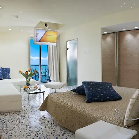 Lloyd's Baia Hotel Vietri sul Mare