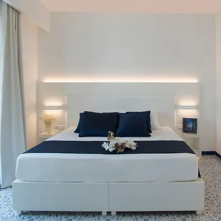 Hotel Lloyd's Baia Vietri sul Mare