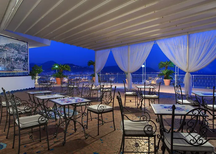 Lloyd's Baia 4* Vietri