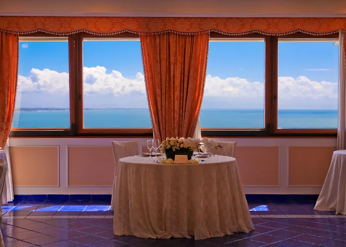 Lloyd's Baia 4* Vietri