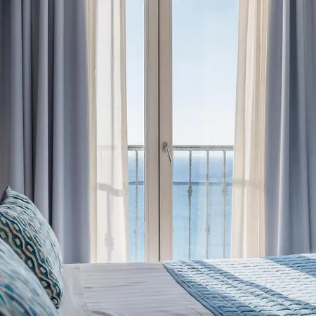 Hotel Lloyd's Baia Vietri