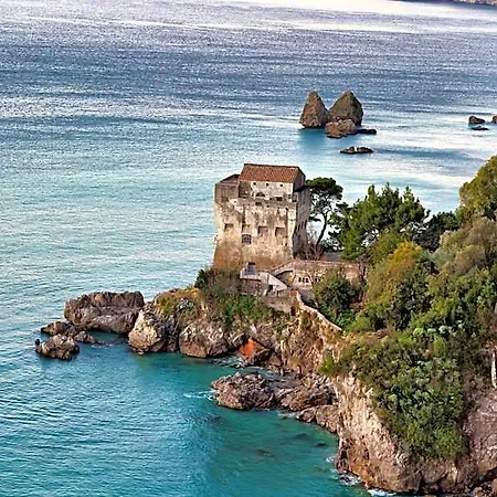 Lloyd's Baia Hotel Vietri